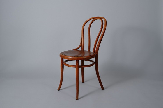 Image 1 of Chaise Thonet n° 18 d'époque