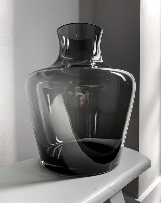 Image 1 of Design vase black transparent glass