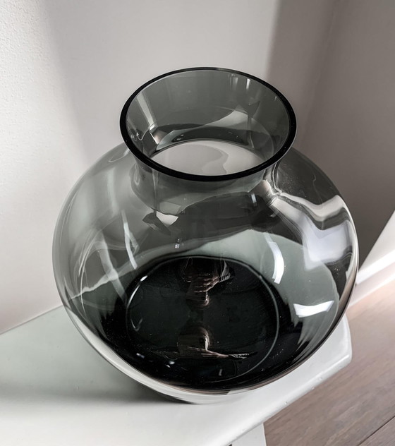 Image 1 of Design vase black transparent glass