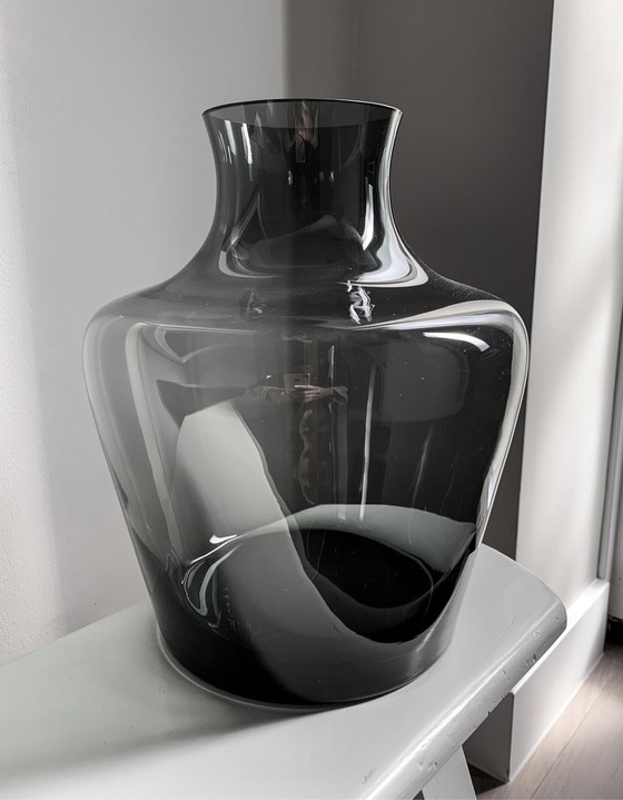 Image 1 of Design vase black transparent glass