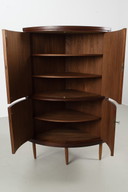 Armoire d'angle vintage