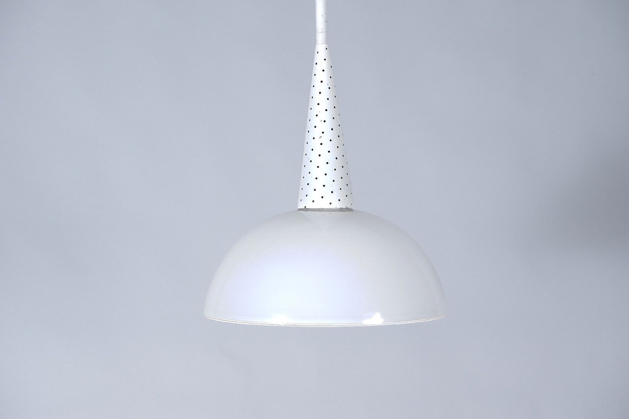 Lampe pendante Holophane Mathieu Matégot | €200 | Whoppah