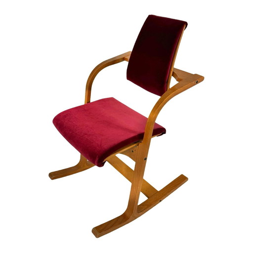 Peter Opsvik - Stokke - Actulum - Ergonomically Shaped Rocking Chair - Red Upholstery And Wooden Frame - New Upholstery!