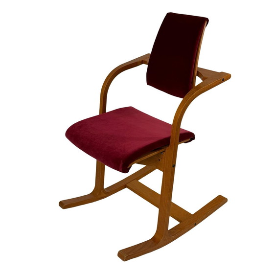 Image 1 of Peter Opsvik - Stokke - Actulum - Ergonomically Shaped Rocking Chair - Red Upholstery And Wooden Frame - New Upholstery!