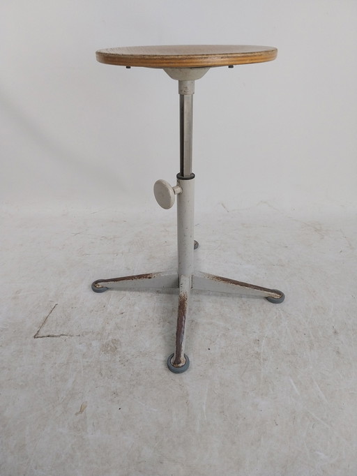 1 x Friso Kramer Stool For Ahrend the Circle, 1960s