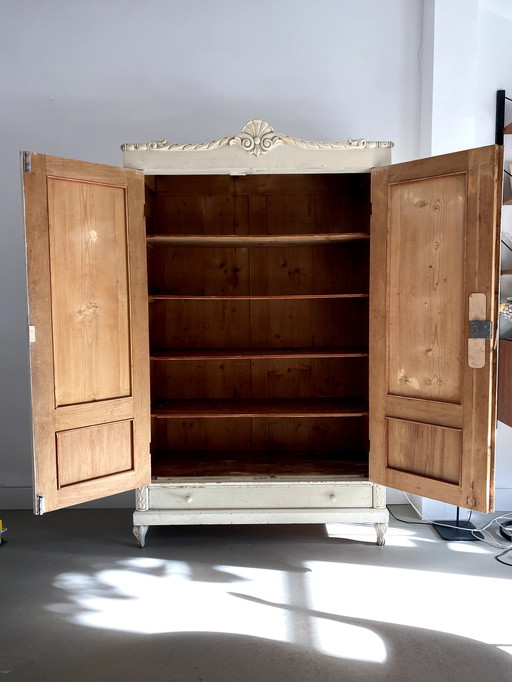 Beautiful Vintage Linen Cupboard - Stylish And Practical