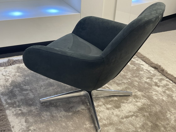 Image 1 of Leolux Pode Spot One Swivel Armchair