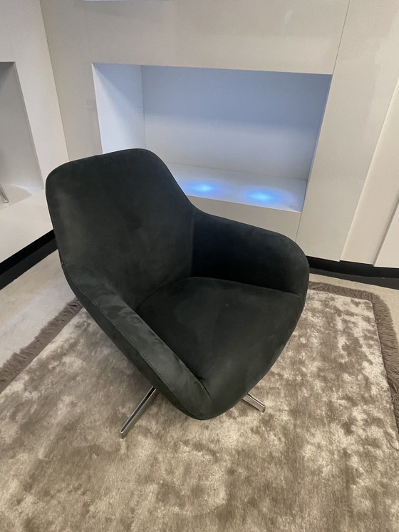 Image 1 of Leolux Pode Spot One Swivel Armchair