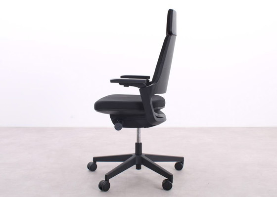 Image 1 of Interstuhl MOVYis3 office chair 23M6