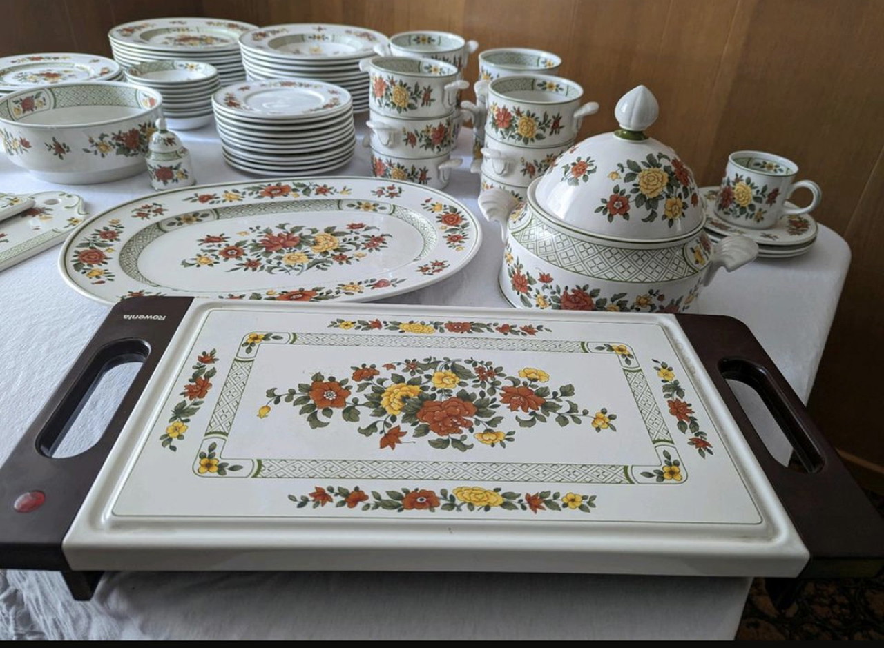 Villeroy Boch Summerday Crockery | €329 | Whoppah Villeroy Boch Summerday Crockery | €329 | Whoppah