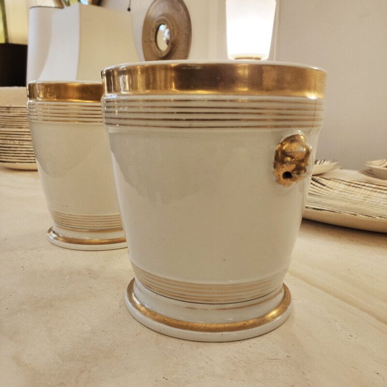 Image 1 of Pair of vintage porcelain planters from Paris, 1830