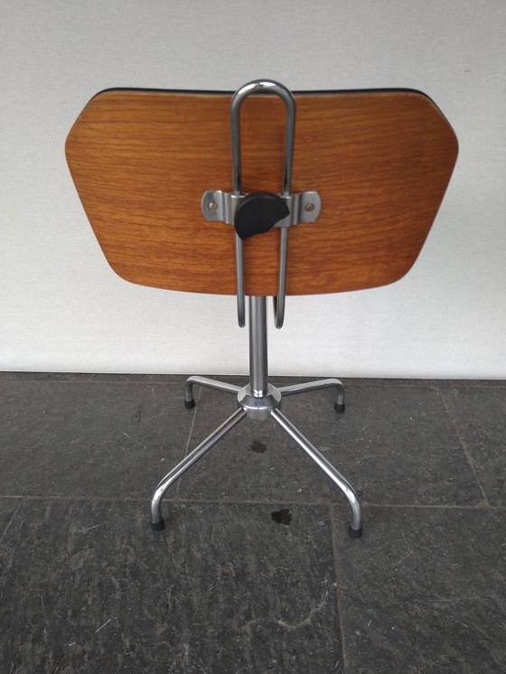 Image 1 of Chaise de bureau avec dossier en bois 1950