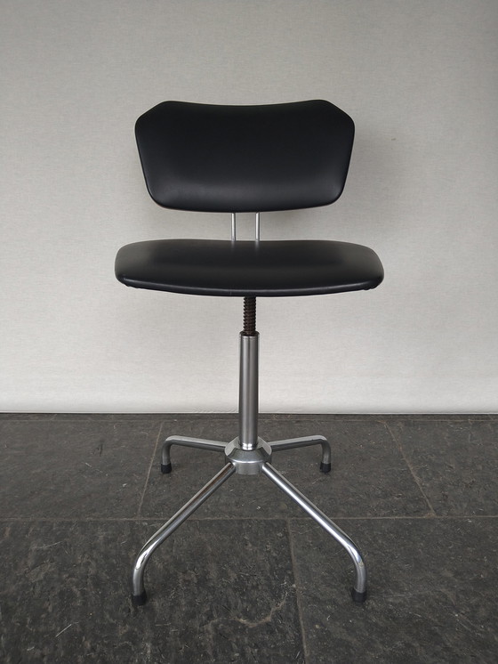 Image 1 of Chaise de bureau avec dossier en bois 1950