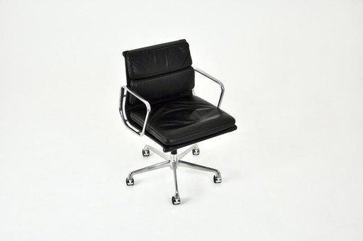 Black Leather Soft Pad Chair By Charles And Ray Eames For Icf, 1970S