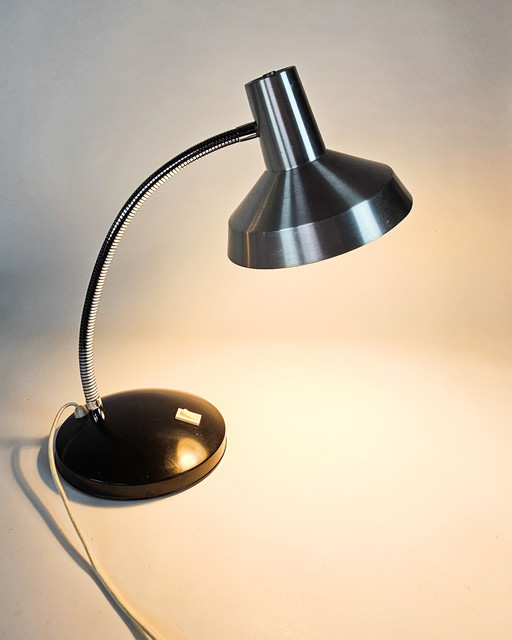 Hala Zeist - adjustable neck - table lamp - metal - chrome - aluminum - 1970's