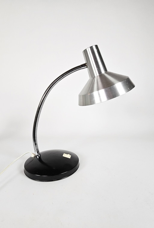 Hala Zeist - adjustable neck - table lamp - metal - chrome - aluminum - 1970's