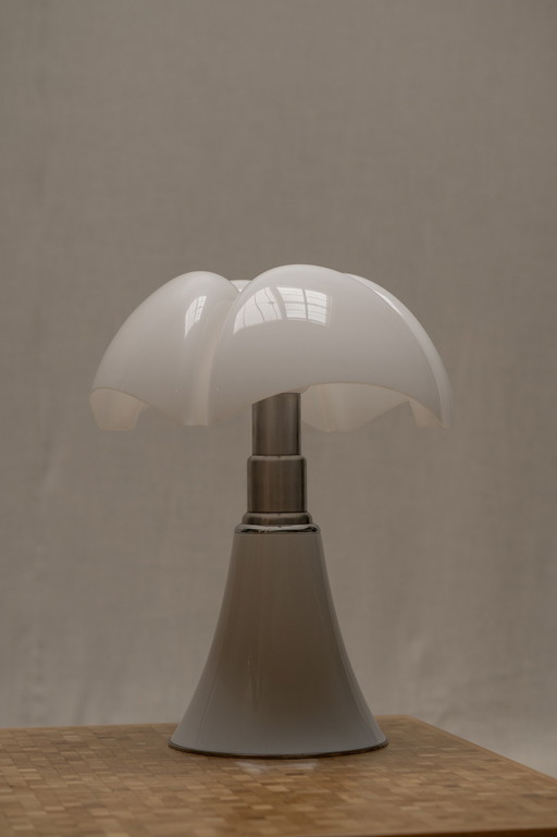 Pipistrello Table Lamp By Gae Aulenti