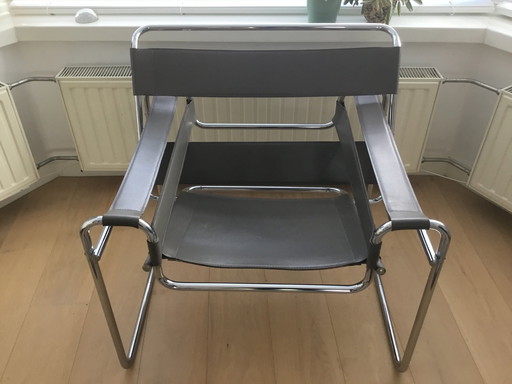 Réplica de la silla Wassily