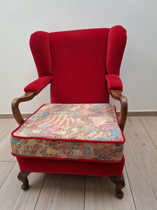 2x vintage armchairs - red