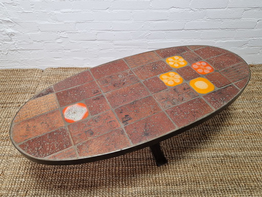 Table basse en pierre de lave et céramique, 1970