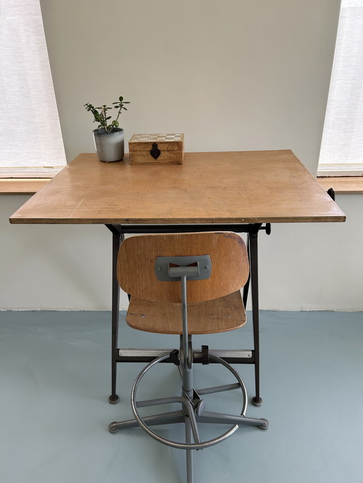 Circle Ahrend Drawing Table With Matching Chair