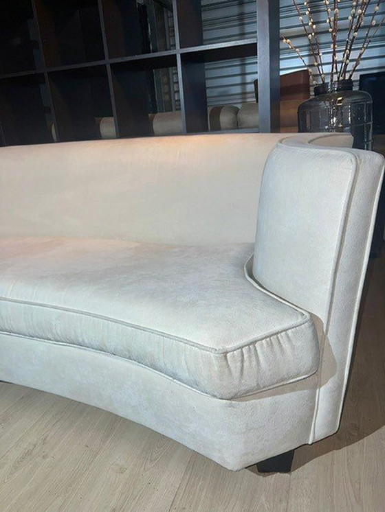 Image 1 of Eichholtz Sofa Giulietta Ecru Velvet