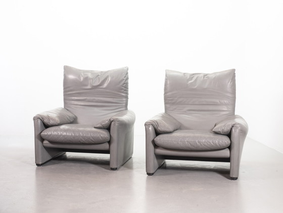 Image 1 of Cassina Lounge Chair 'Maralunga' by Vico Magistretti in Dolphin Grey Leather, Set of 2. Italy, 1970s.