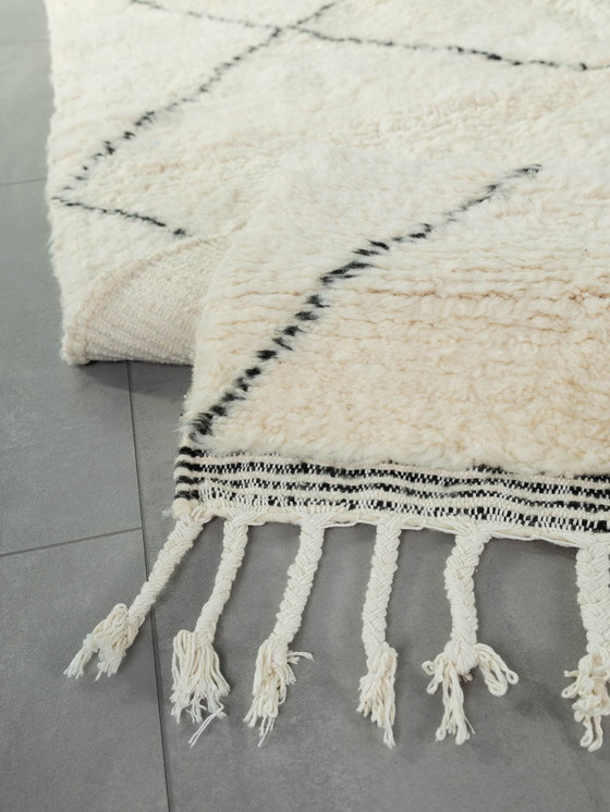 Image 1 of Midi Beni, Berber Rug, 158 x 253