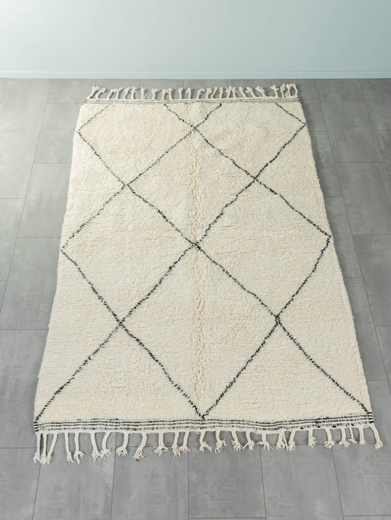 Image 1 of Midi Beni, Berber Rug, 158 x 253