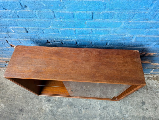 Image 1 of Vintage Display case/ Beverage cabinet Poul Cadovius