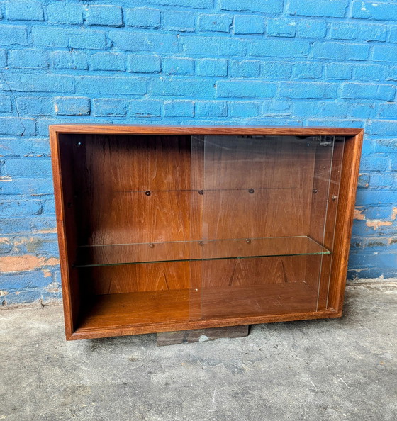 Image 1 of Vintage Display case/ Beverage cabinet Poul Cadovius