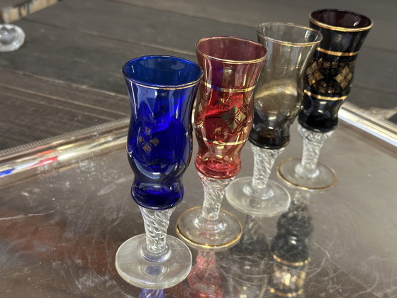 Image 1 of 4 copas de licor antiguas con tallo 