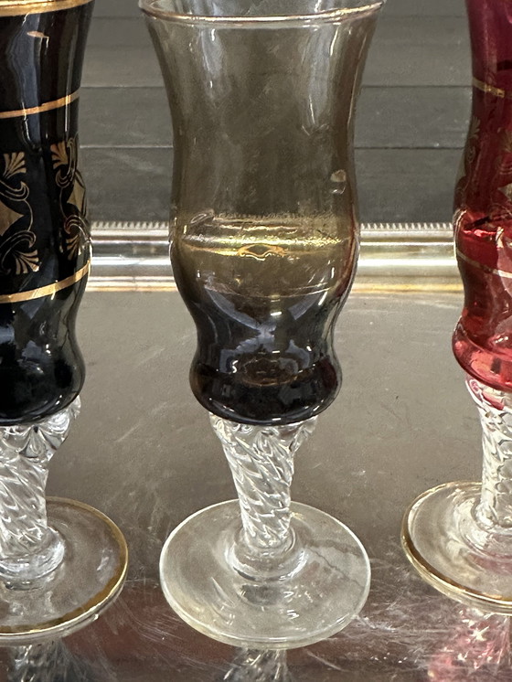 Image 1 of 4 copas de licor antiguas con tallo 