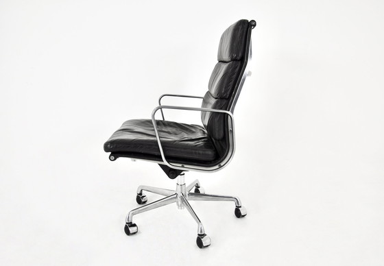 Image 1 of Ea 216 Soft Pad Desk Chair by Charles & Ray Eames for ICF, 1970s