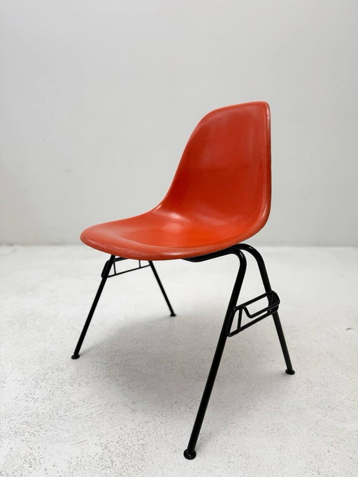 Set of 6 stacking chairs 1st Gen. Vitra by Charles & Ray Eames