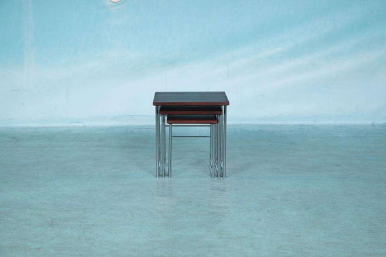 Image 1 of Set di tavolini laterali moderni di metà secolo, tavolini impilabili vintage