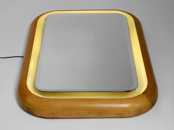 Image 1 of Large beautiful 1960s oak wood backlit illuminated wall mirror - Made in Italy