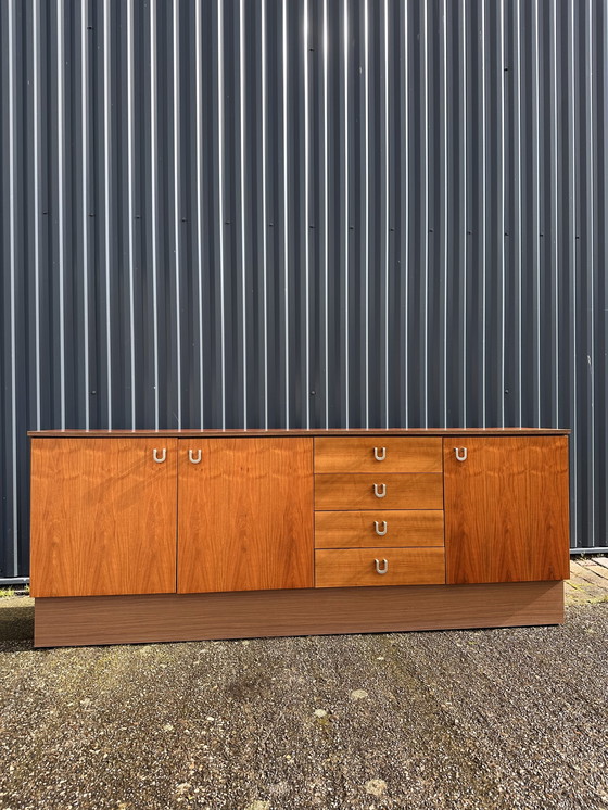 Image 1 of Meuble bas vintage