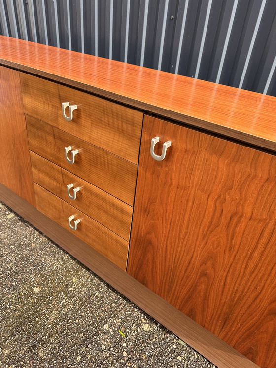 Image 1 of Meuble bas vintage