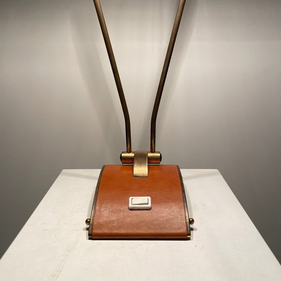 Image 1 of Lampada da scrivania Jumo in ottone e pelle di Eileen Grey, 1930