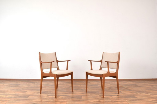 Mid-Century Danish Teak Dining Chairs by Johannes Andersen for Uldum Møbelfabrik, 1960s, Set of 2