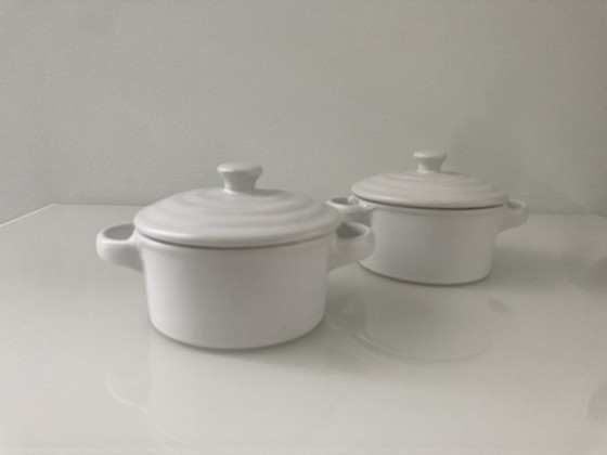 Image 1 of Juego de dos ollas Crocq de porcelana blanca mate, marca Olympia