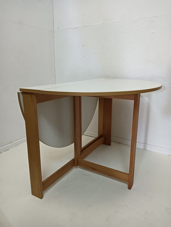 Image 1 of Table, pliable en deux parties