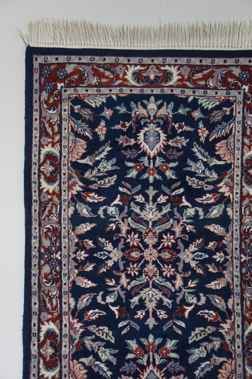 Tapis oriental bleu à motif floral, 150 x 90 cm