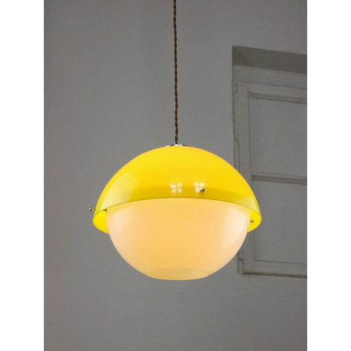 Vintage Space Age pendant lamp in yellow plexiglass, Italy 1970