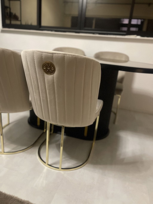 Ganezza Gucci Living Room Set + 4 Free Extra Chairs