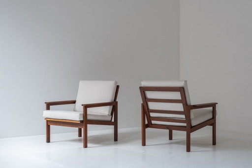 Ensemble de deux fauteuils conçus par Illum Wikkelsø pour N. Eilersen, Danemark 1959.