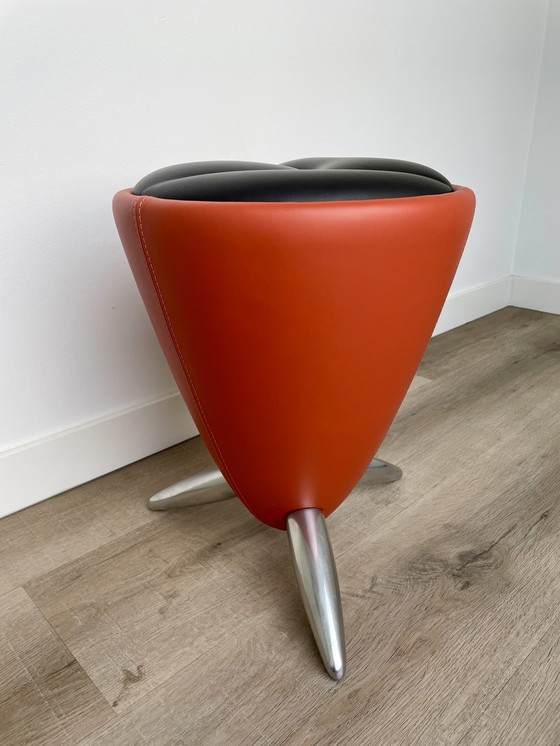 Image 1 of Leolux TamTam Bongo side table/pouf in brick red/black (design Hugo de Ruiter)