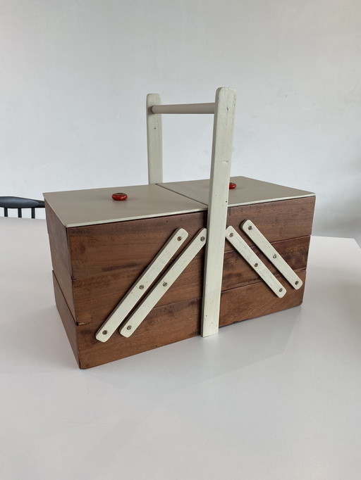 Coffre à couture vintage