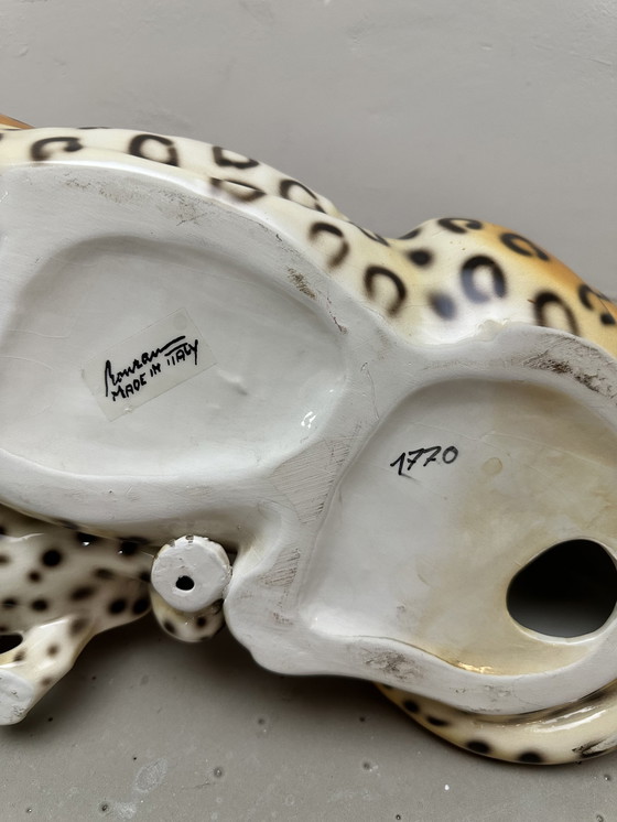 Image 1 of Ronzan Cheetah with child ceramic